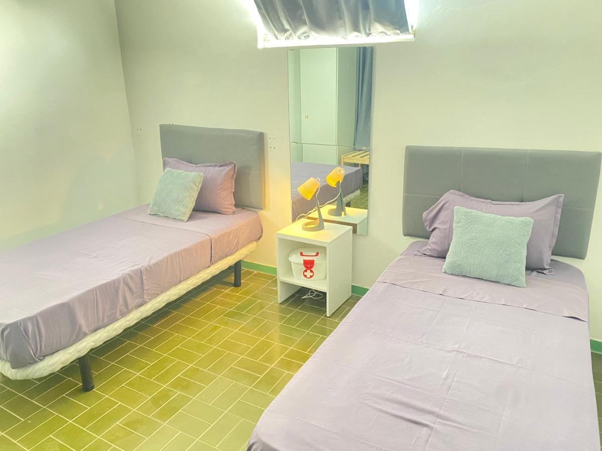 Best Rooms- Quarto 2 Plateau Praia Bagian luar foto